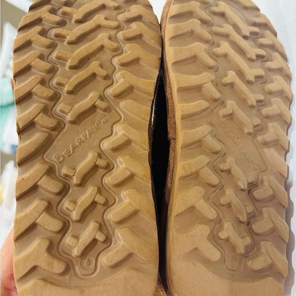 BearPaw Tan Suede Boots Girls size 6 - Picture 8 of 10